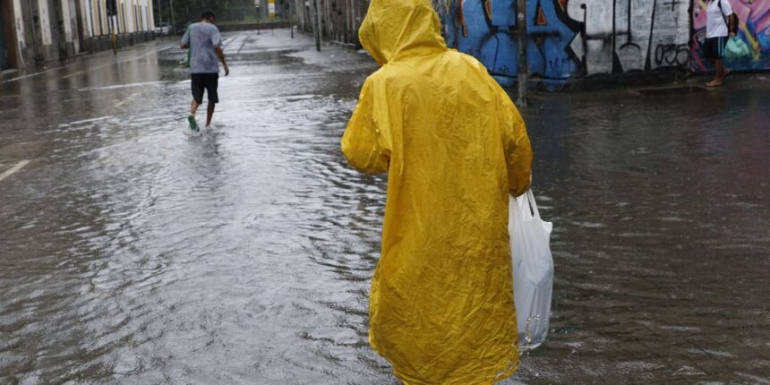 Norte e Noroeste do Rio podem ter até 200mm de chuvas até domingo