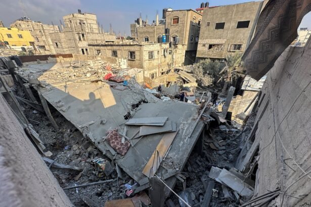 Líder do Hamas perde três filhos e quatro netos em ataque aéreo em Gaza