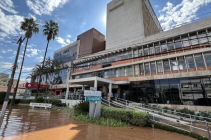 Mais de 3 mil estabelecimentos de saúde podem ter sido afetados pelas inundações no RS