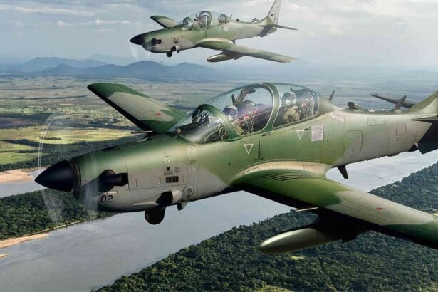 BNDES libera financiamento para o Paraguai comprar seis aeronaves Super Tucano da Embraer | Brasil